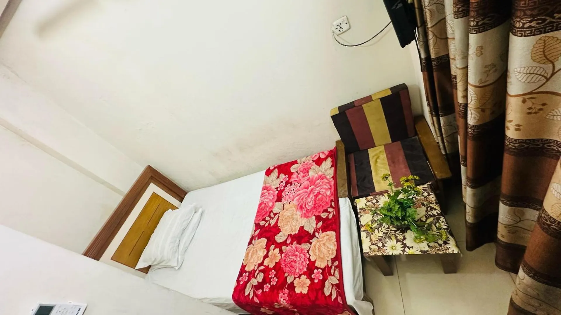 Hotel New Royal Dhanmondi Dhaka 0*,