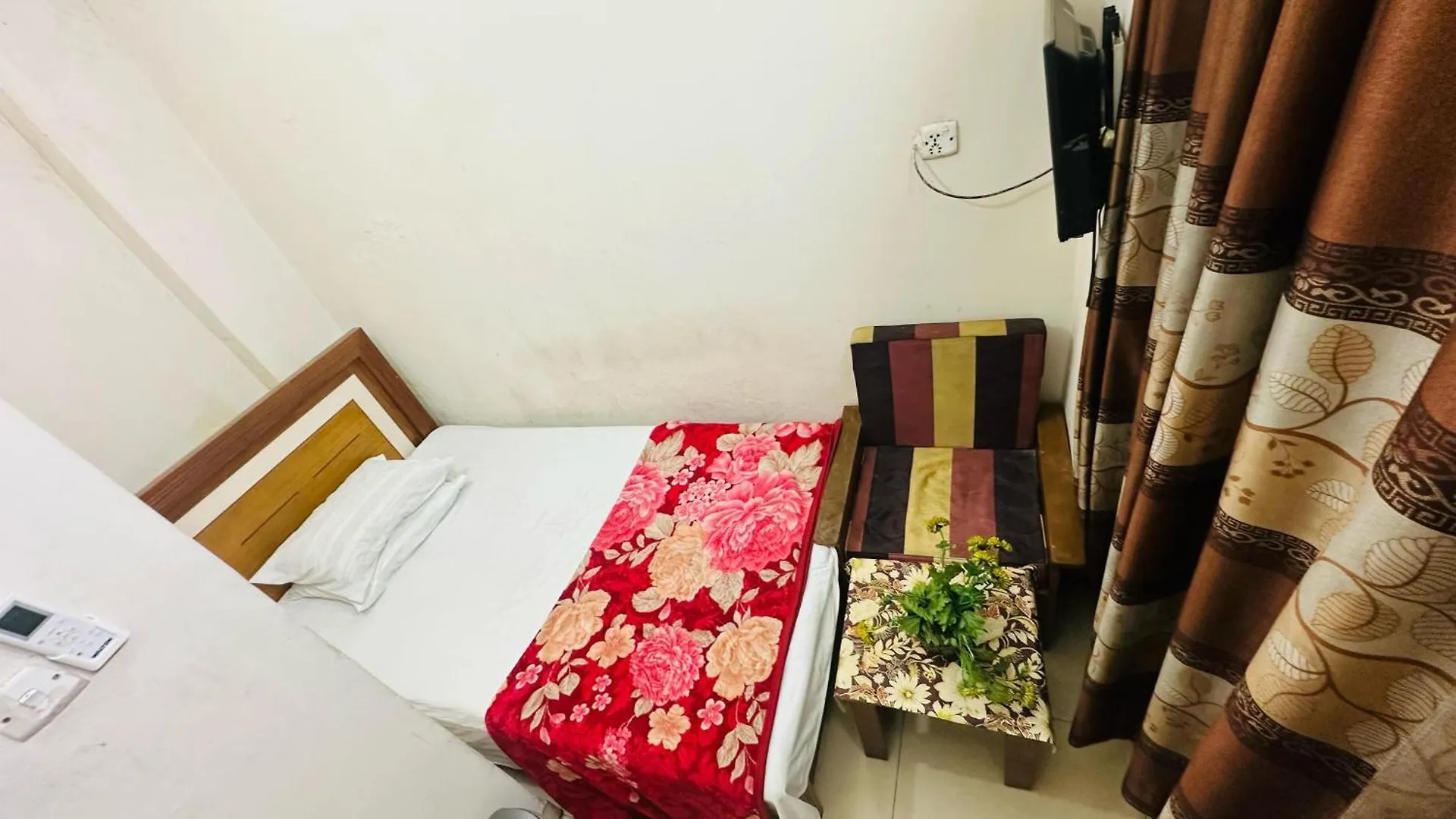 Hotel New Royal Dhanmondi Dhaka 0*,  Bangladesh