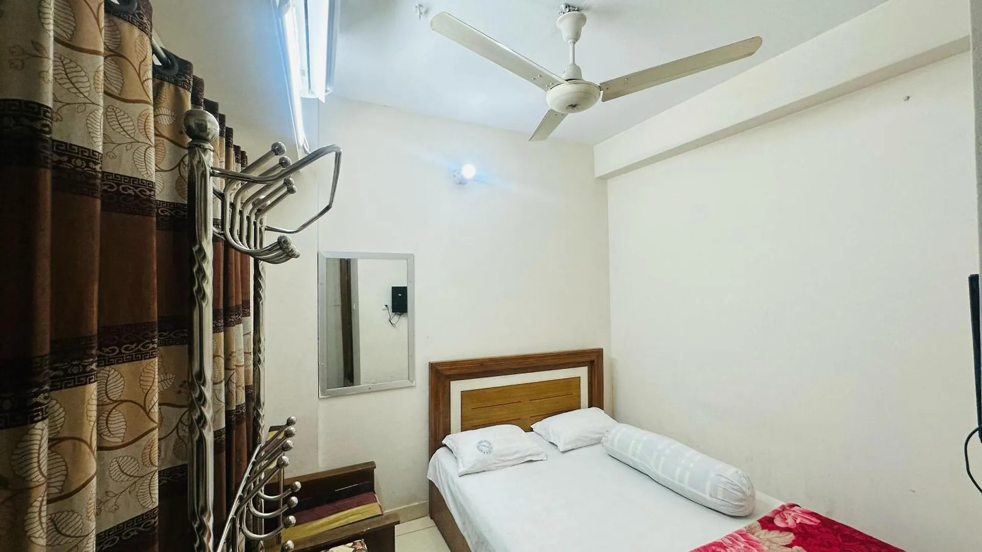 Hotel New Royal Dhanmondi Dhaka Bangladesh