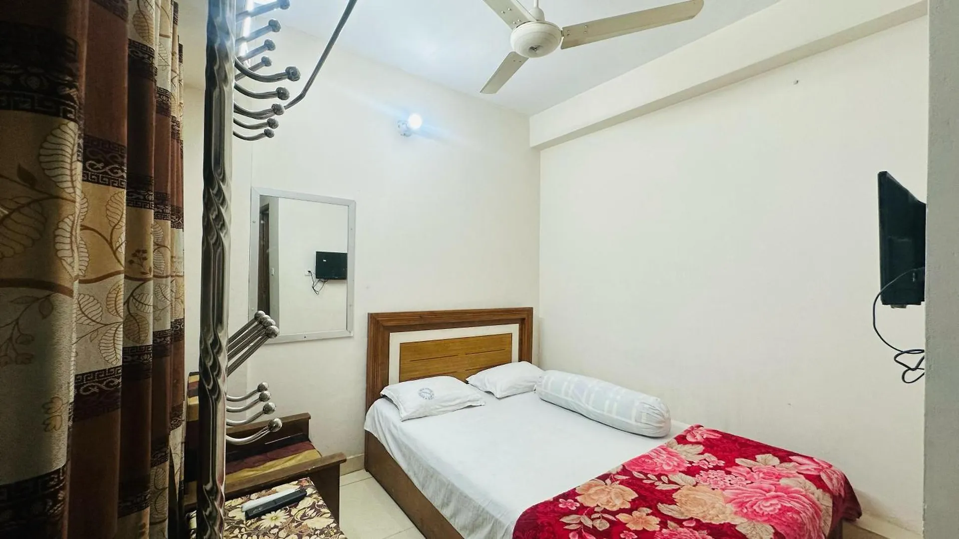 Hotel New Royal Dhanmondi Dhaka 0*,