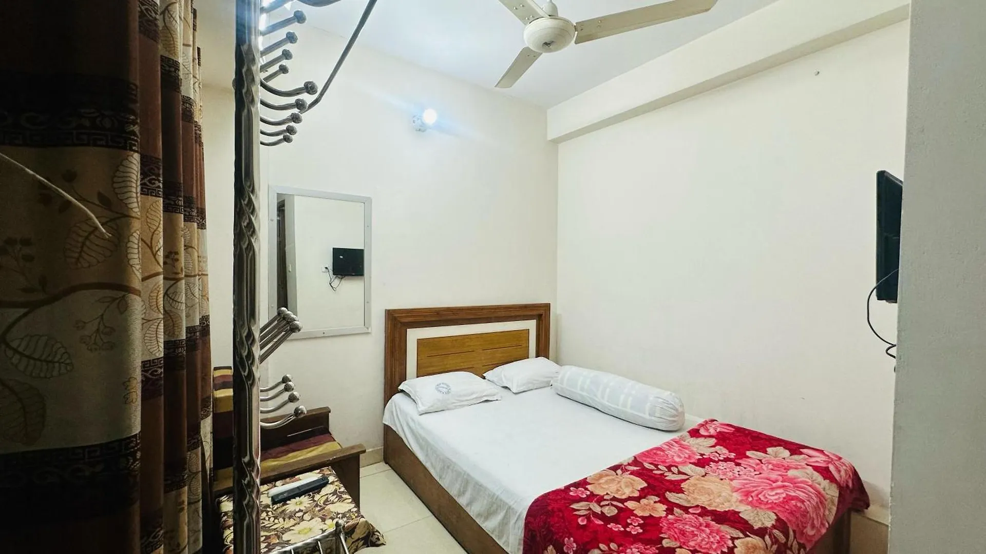 Hotel New Royal Dhanmondi Dhaka