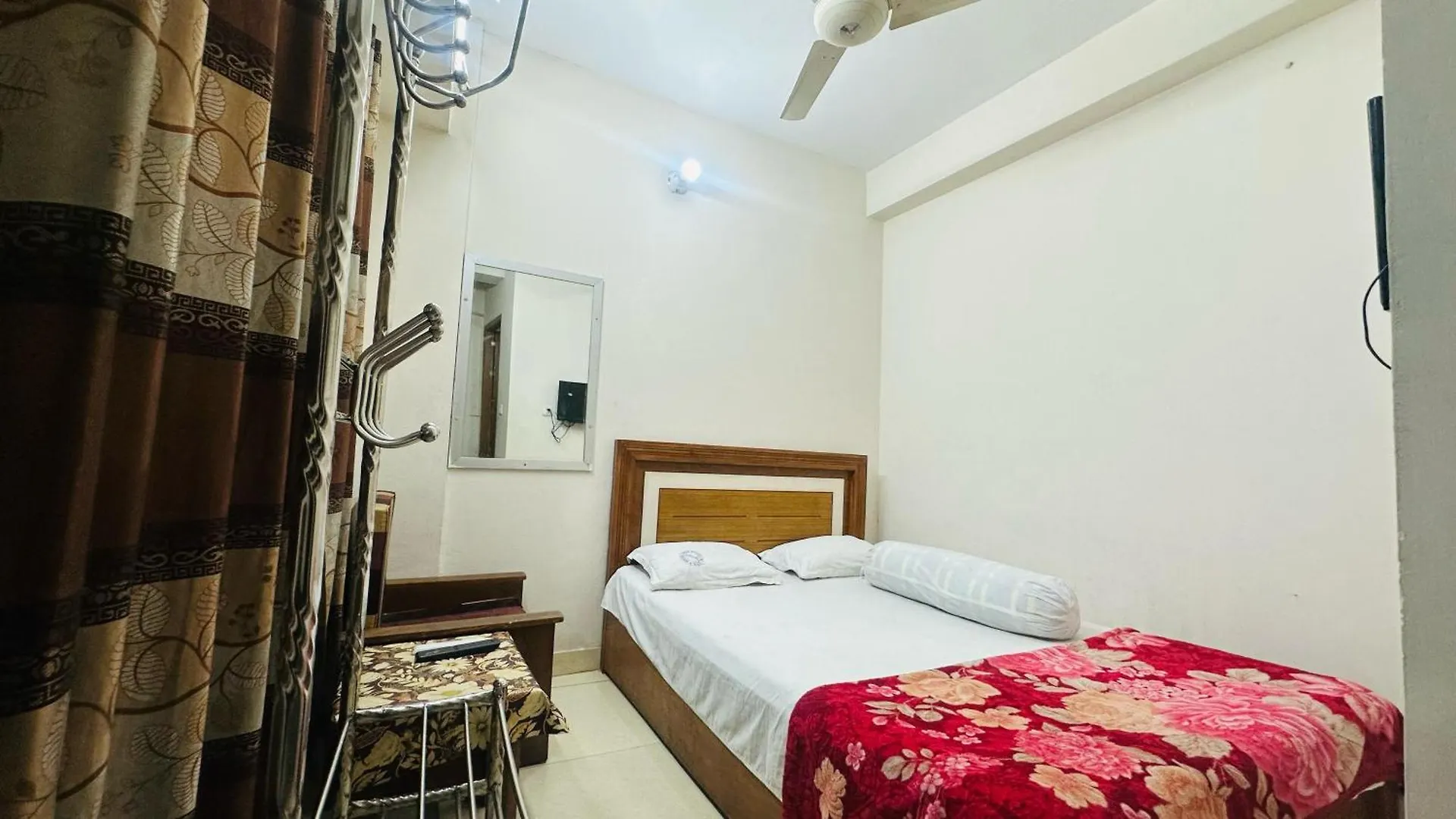 Hotel New Royal Dhanmondi Dhaka 0*,