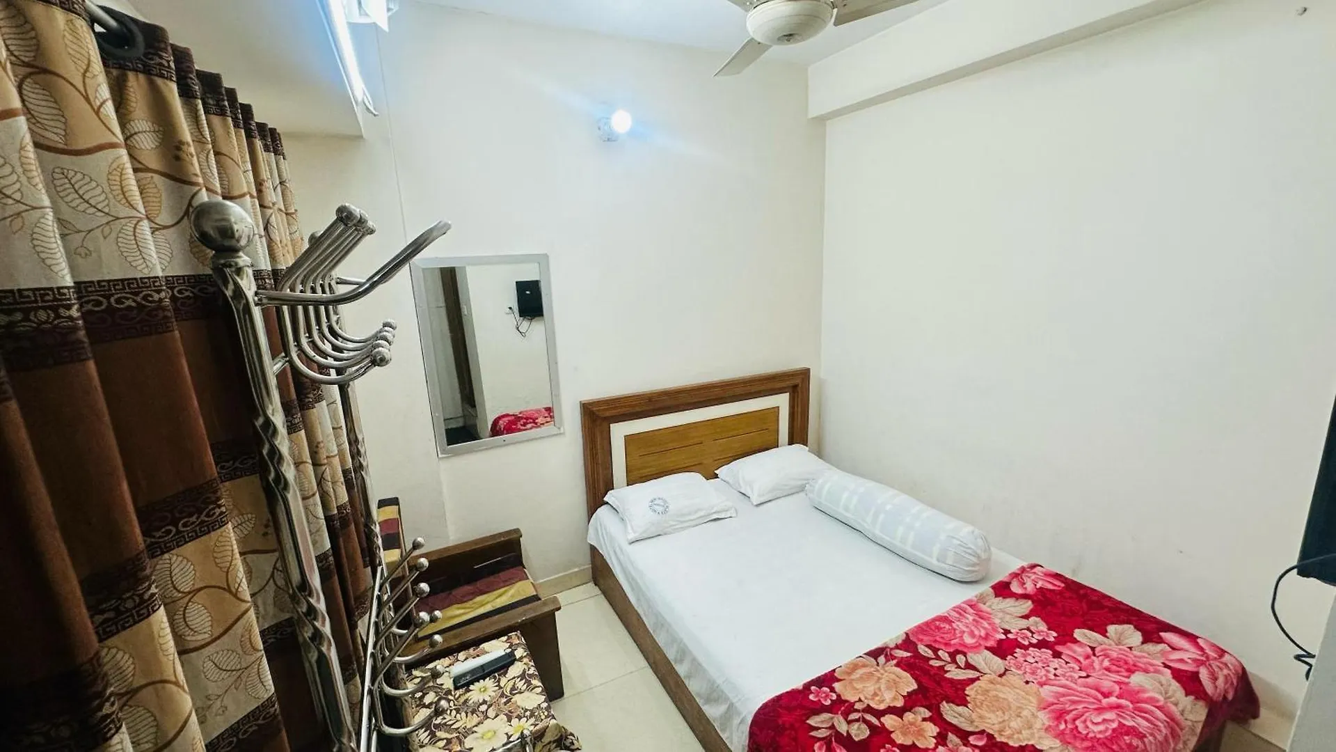 Hotel New Royal Dhanmondi Dhaka Bangladesh