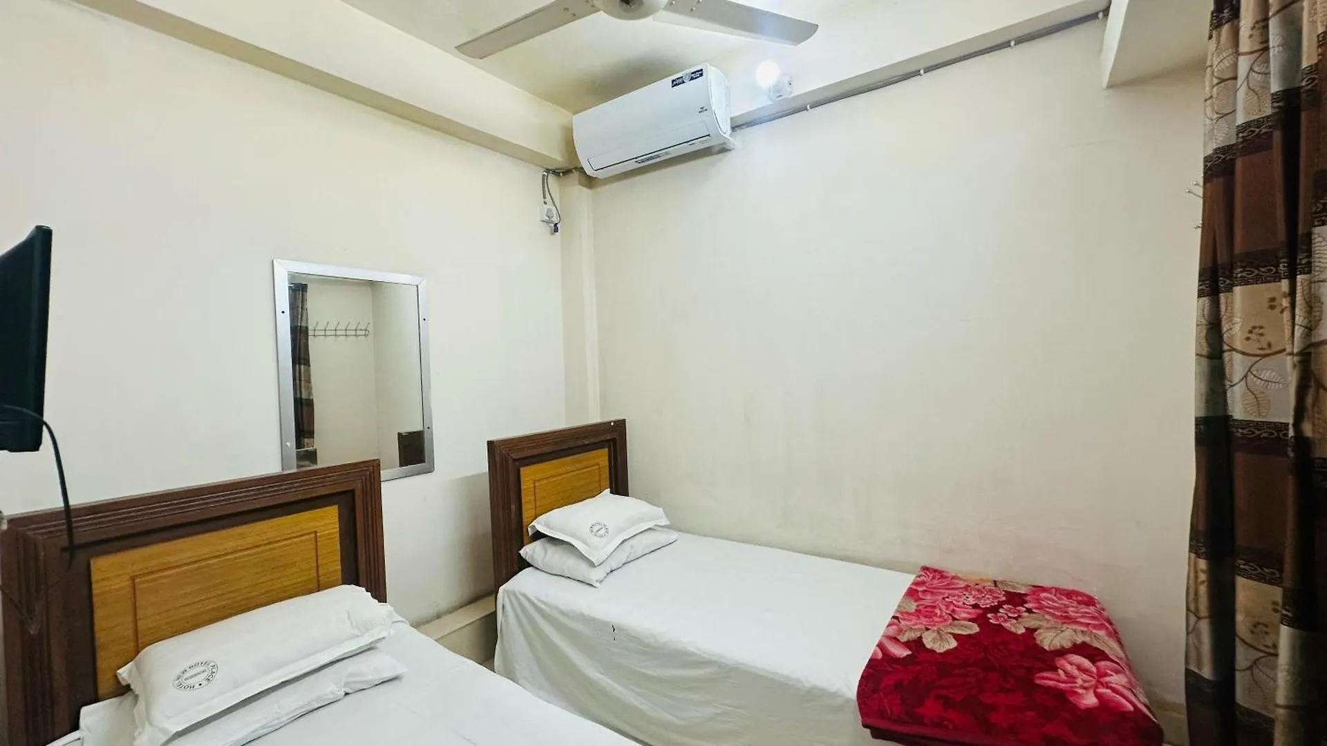 Hotel New Royal Dhanmondi Dhaka