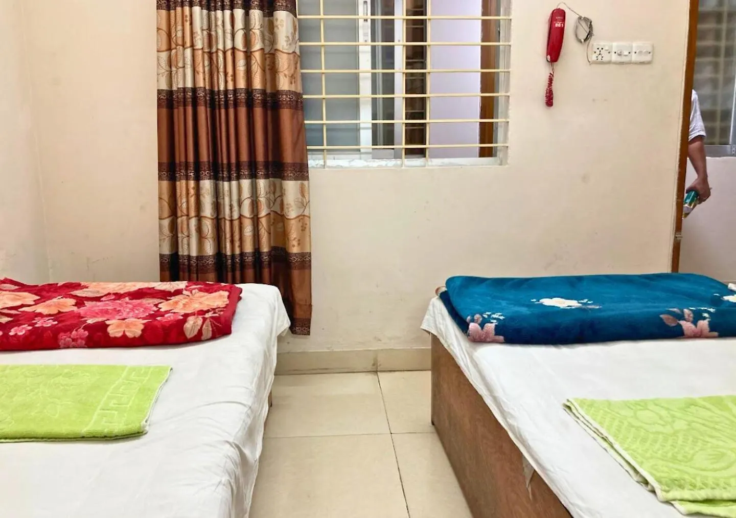 Hotel New Royal Dhanmondi Dhaka